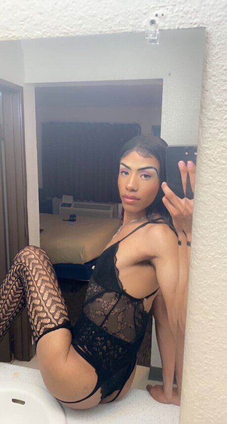 fr3safr3ak free model images