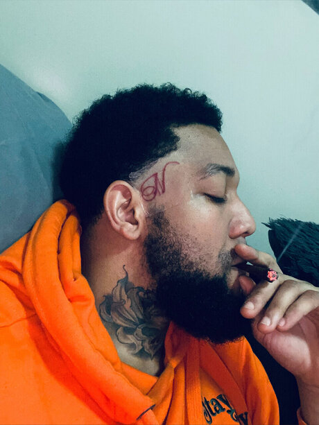 No Games_ top model picture