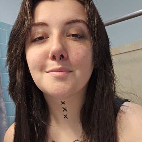 Emilie_ naked model photos