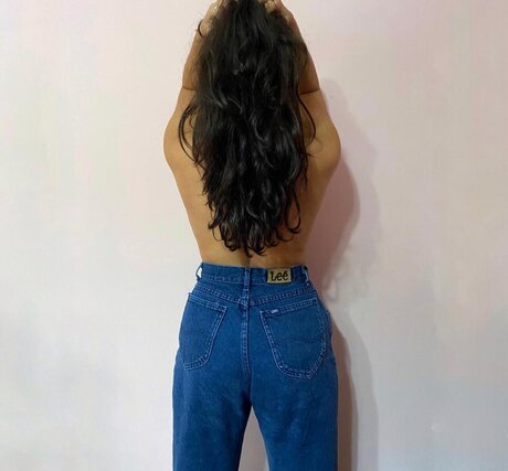 miss yuno beautiful model pics