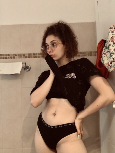 J3ssi free actress pics