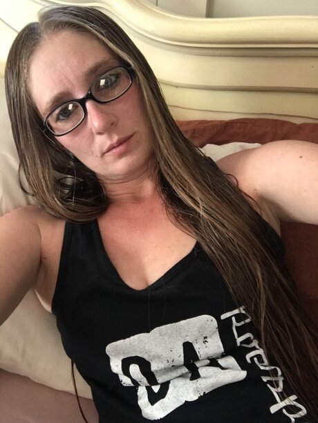 EMILY HONRINE pornstar nude images