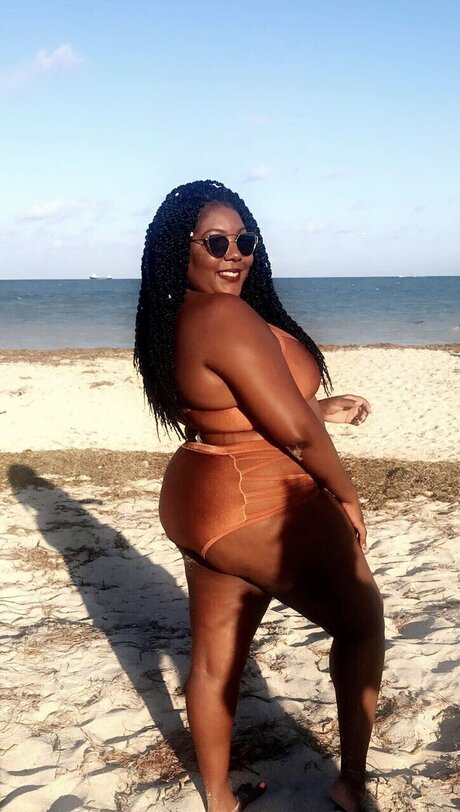 CocoaDesire nudes actress images