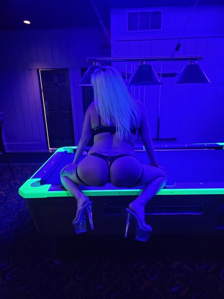 MeganAmazin pornstar hot photo