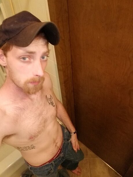 Madmarty1992 model pornographic image