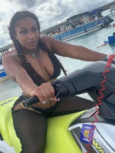 JayLa100 porn model galleries