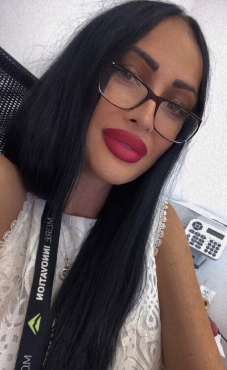 Mihaelaaa15 model nice galleries