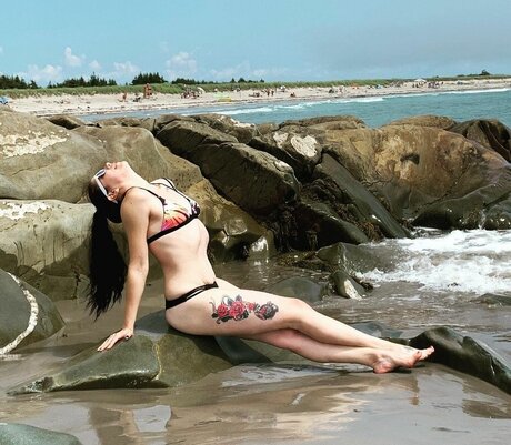 Indigenous Pole Climber pornographic actress gallery