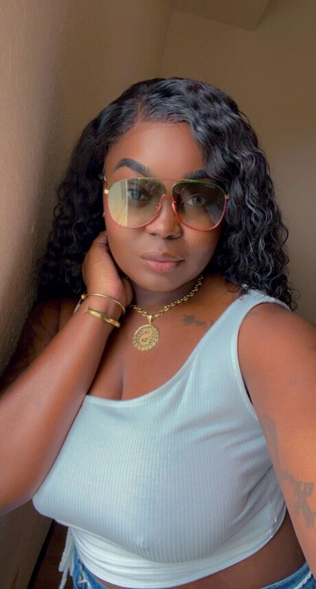 IslandGirl Shin star porn pictures