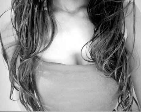 Eryn Zarch hot model gallery