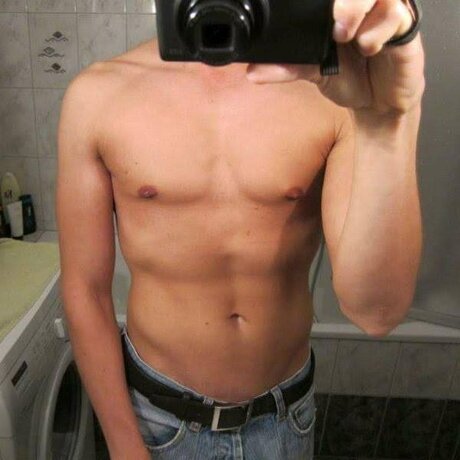 phaeno man nude star pictures