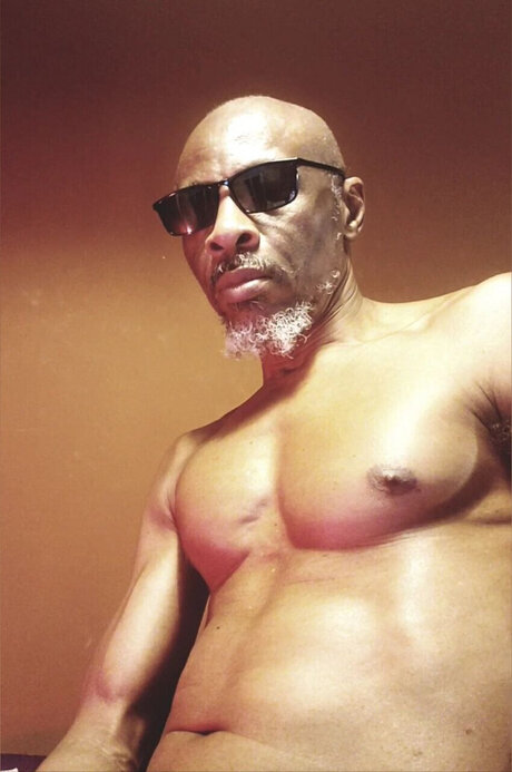 DuVay Knox hot actress photos