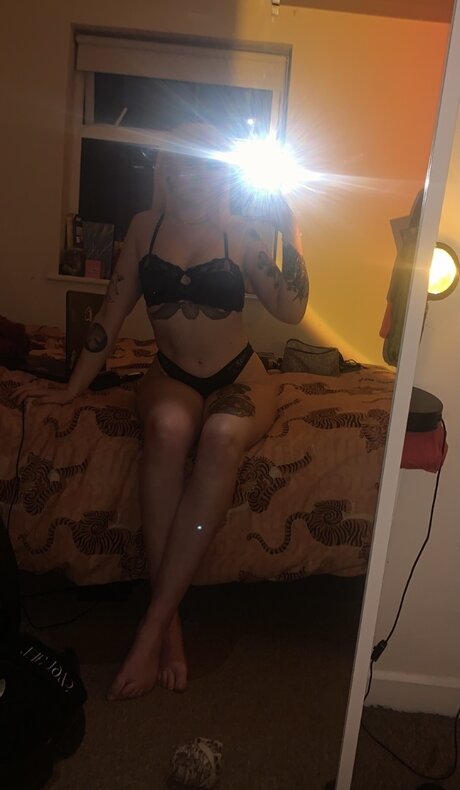 Marie Claire_ art model image