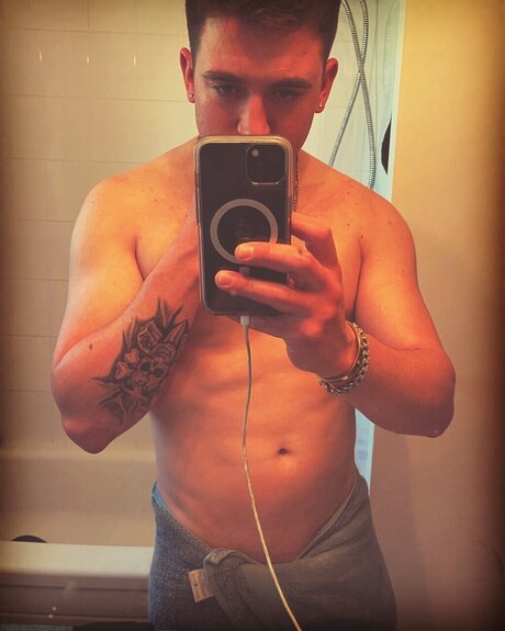 Zaddy202169 model sex image