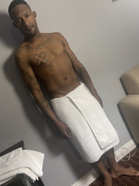 Exclusivelylong model beautiful picture