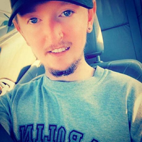 Calisweat star nude image