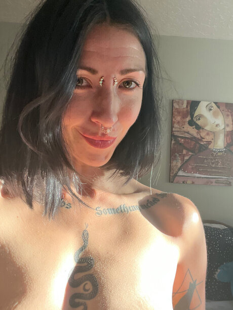 LittleMissMagik star hot photos