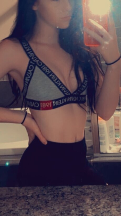 REIGN pornstar galleries