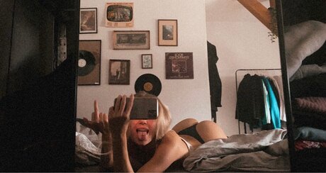 chrissi pornographic actress galleries