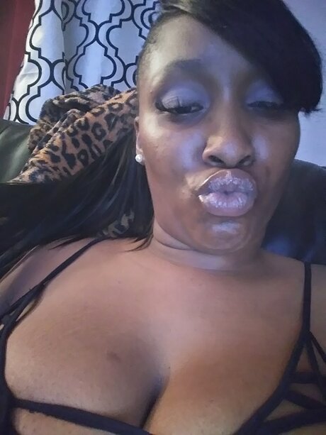 _Queen sexy star images