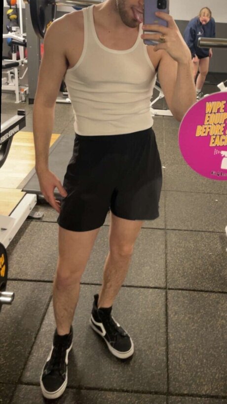 Maarc naked model picture