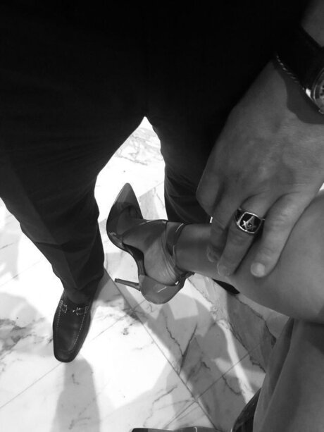 NaughtyHotKitten model nude photos