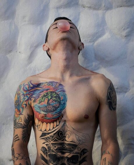 Inkboy 10 model exclusive photo