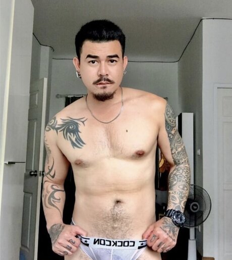 Nirut9 pornstar sex pic