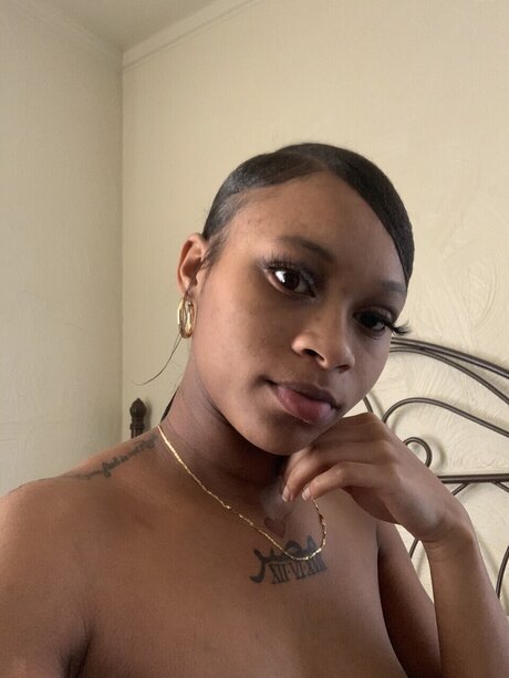 CarmelBtha1 naked actress pictures