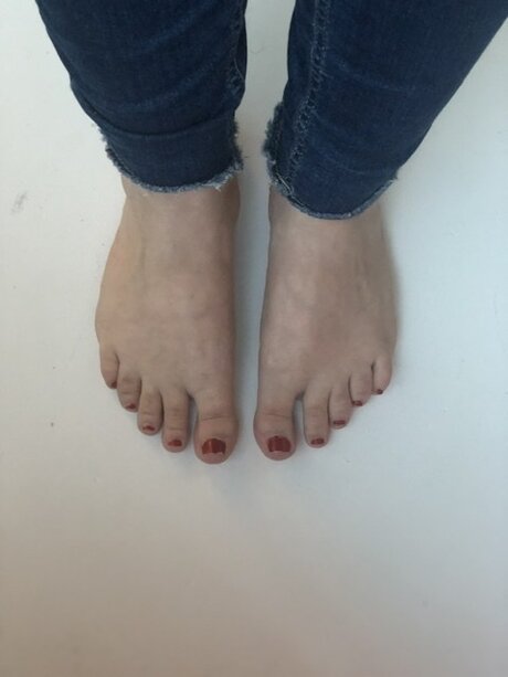 Lustrous Feet pornstar xxx photo