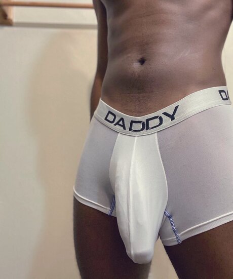 Strokevolume model naked photos