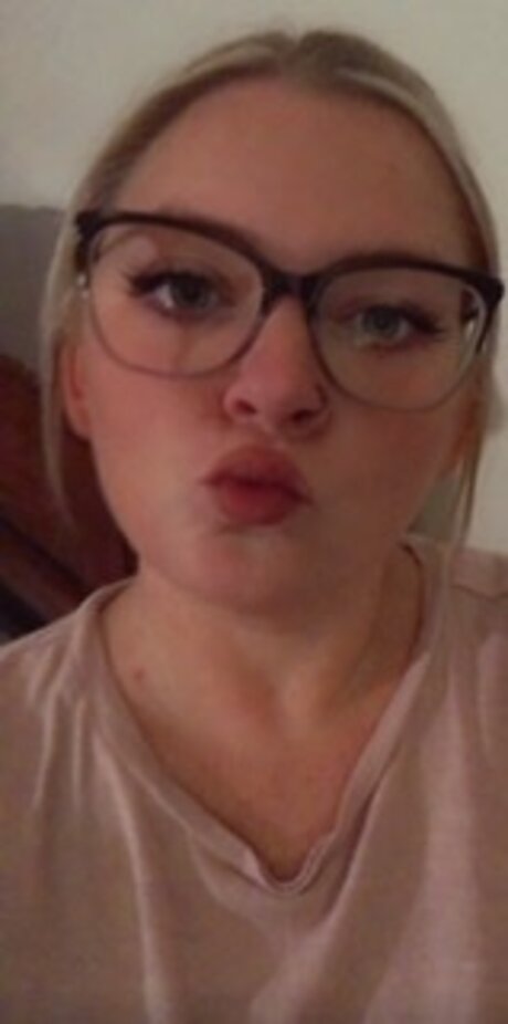 August Reign best pornstar galleries