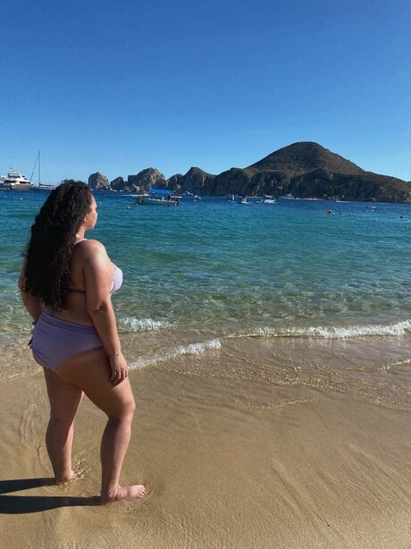 La Colombiana star naked image