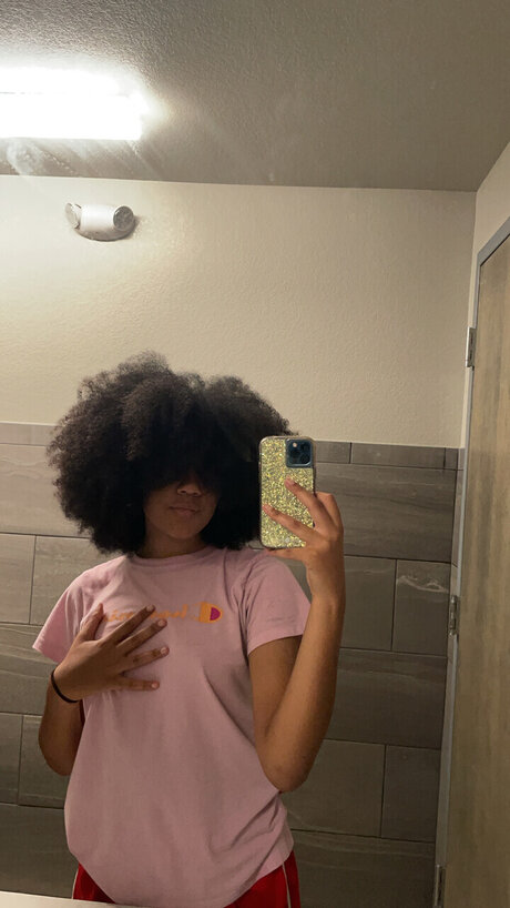 Baby Lilith xxx model photos