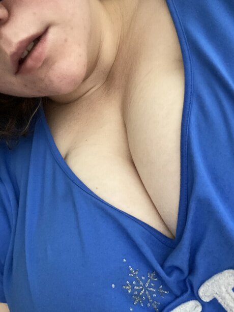 Kartika pretty pornstar pics