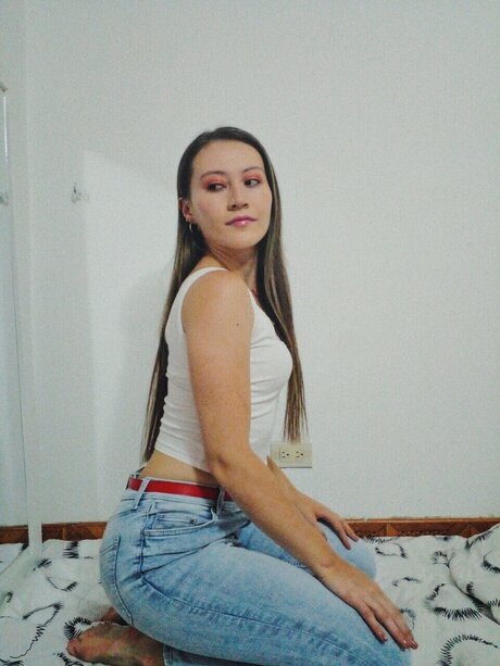 Delt model porn galleries