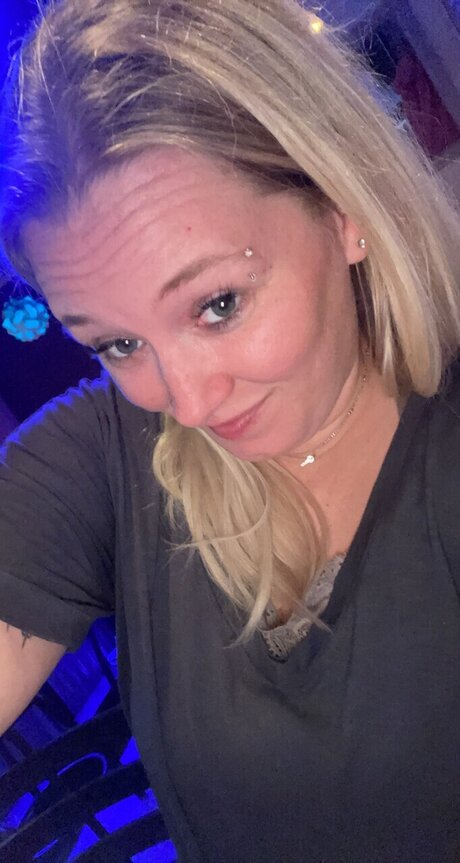 Glitter girl pornstar pretty image