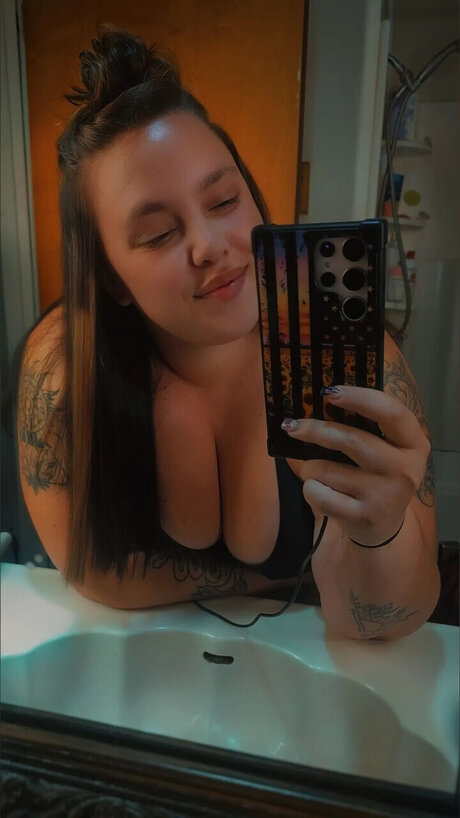 Keri Delugach erotic model images