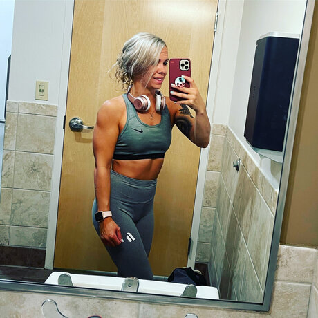 KMae_ perfect pornstar pictures