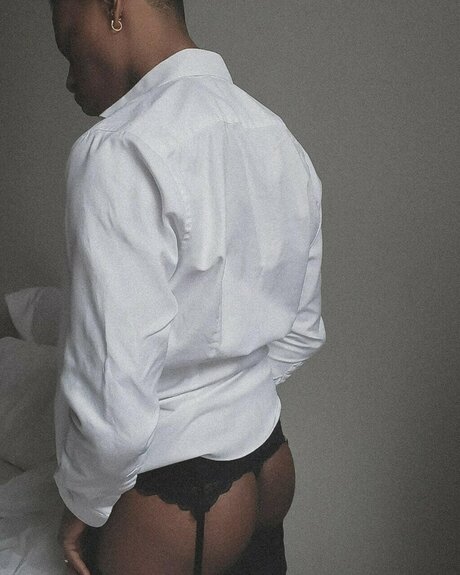 Shera model sexy pics