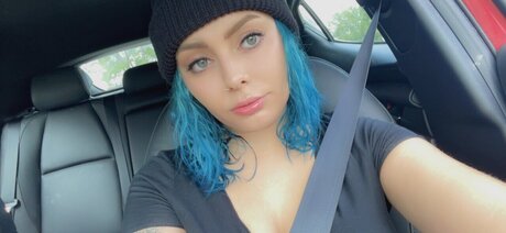 Rylie Rider nude pornstar image