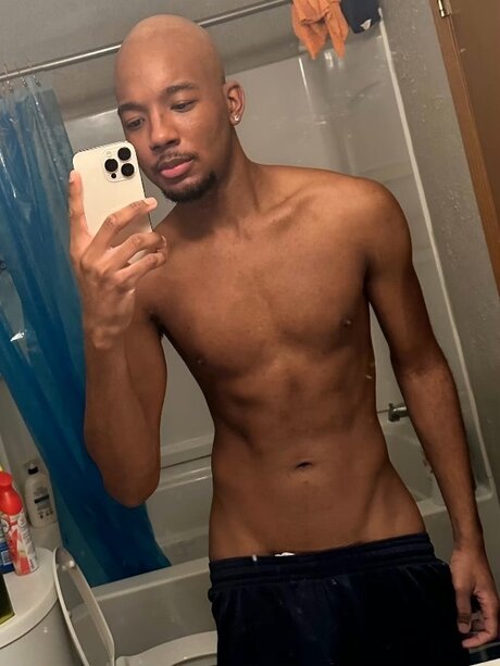 Jordan Carter adult model pic