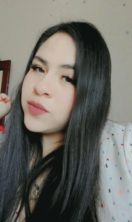 Nahomy pornstar free pics