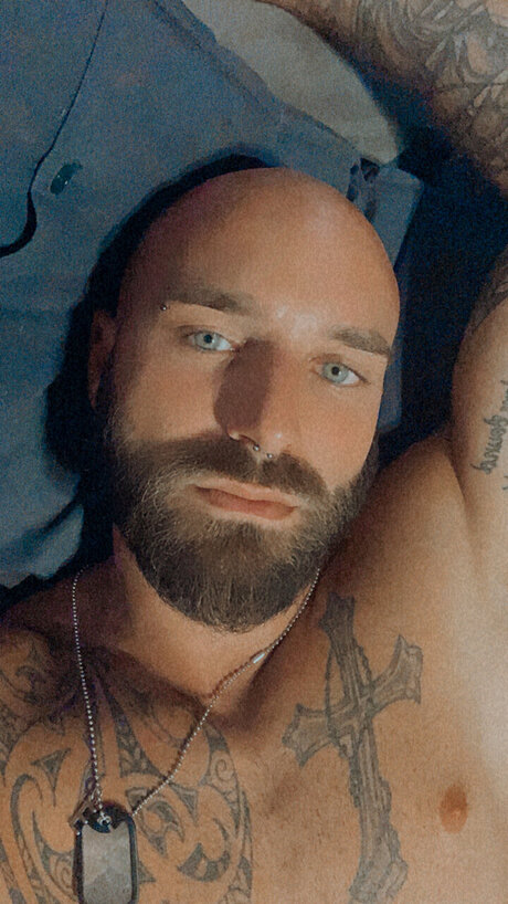 Nicol Torzoni actress picture