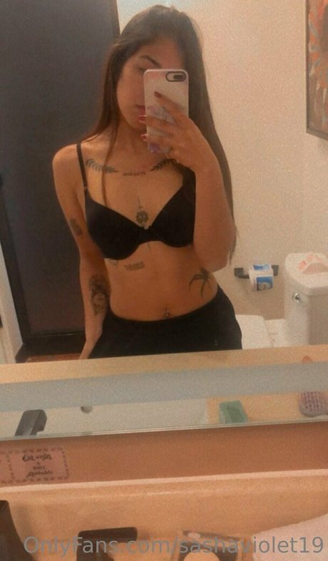 sashaviolet19 art star photos