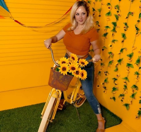 godsammit pretty actress pics