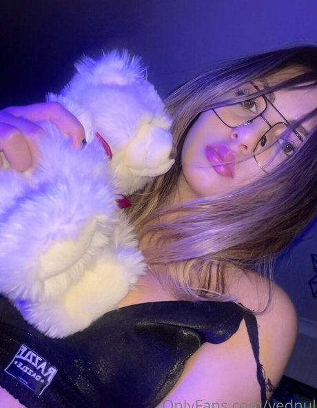 Yednul model beautiful photos