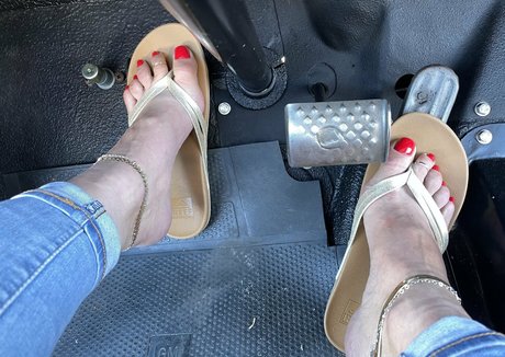 mimifootnip exclusive pornstar galleries