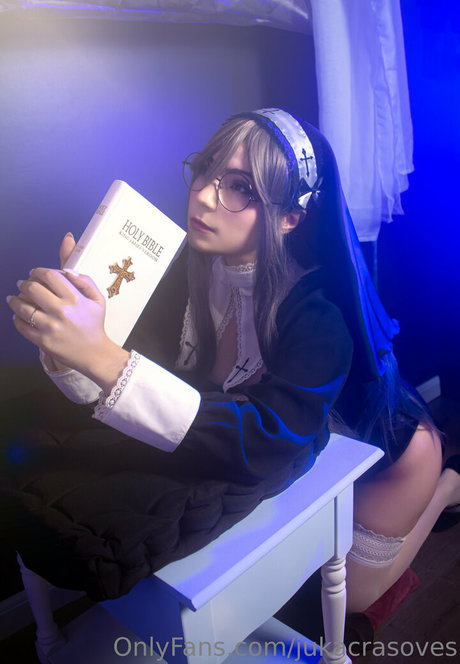 jukacrasoves beautiful actress image