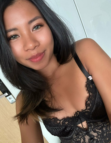 petiteasianchaya model sex pics